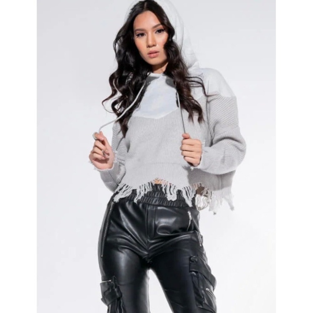 AKIRA Knit Frayed Hoodie Women Medium Gray Colorblock Distressed Cropped Sweater